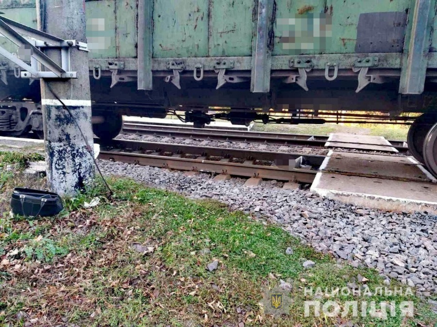 На Дубенщині під потягом загинула жінка — поліцейські перевіряють версію про самогубство
