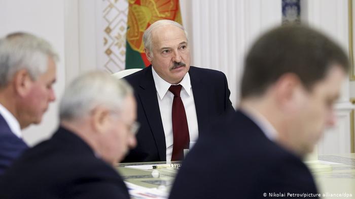 Польські спецслужби заявили, що режим Лукашенка заробляє на нелегальних мігрантах