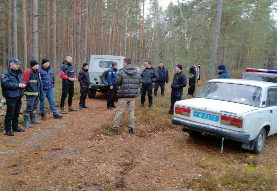 Володимирецькі рятувальники долучилися до пошуків зниклої в лісі жінки