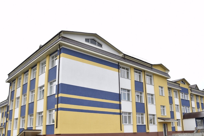 У Дубровиці будують школу зі спортивним містечком