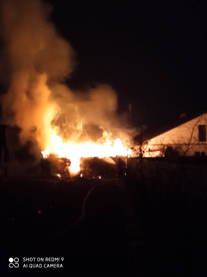 Під час пожежі у Володимирці було залучено резервний караул рятувальників