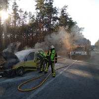 На Рівненщині під час руху загорівся автомобіль