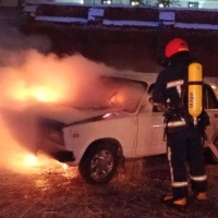 У Рівному горів легковий автомобіль