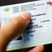 Польща стала першою країною, де можна обміняти українське посвідчення водія