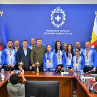 У Рівненській ОДА привітали світових чемпіонів з пауерліфтингу