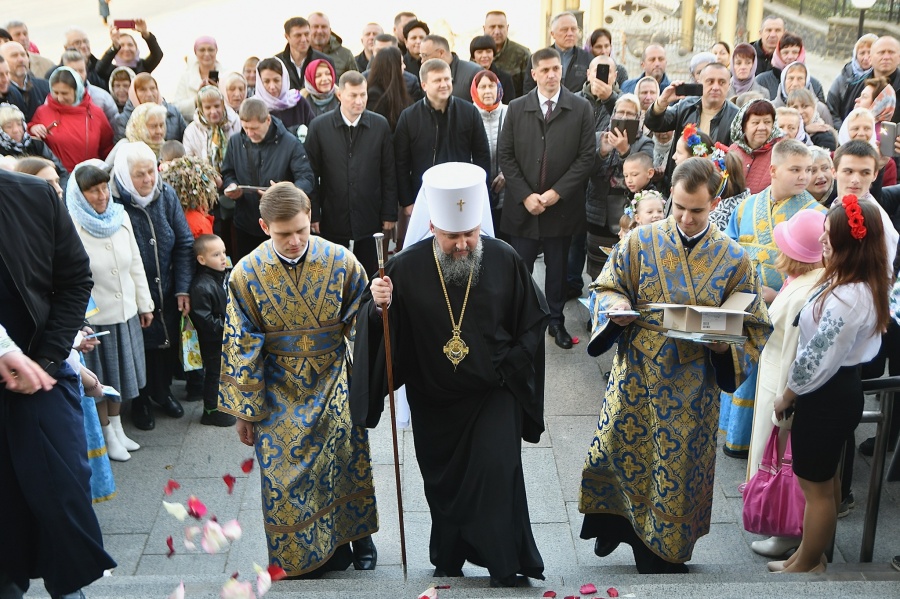 У храмах Рівненщини моляться за Україну, за її захисників та захисниць