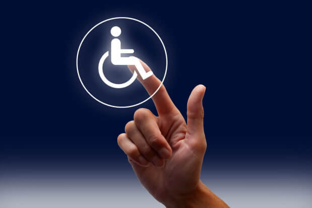 "Укрзалізниця" пропонує купувати квитки он-лайн особам з інвалідністю