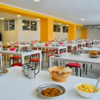 Різнокольорове меню проти смажених котлет: шкільна їдальня у Дубровиці