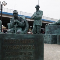 У Польщі до 100-річчя Варшавської битви відкрили пам'ятник з Петлюрою