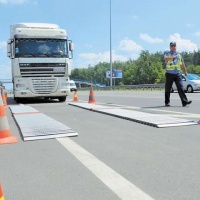 Понад 3 мільйони штрафу заплатили порушники за перевантажені фури на Рівненщині